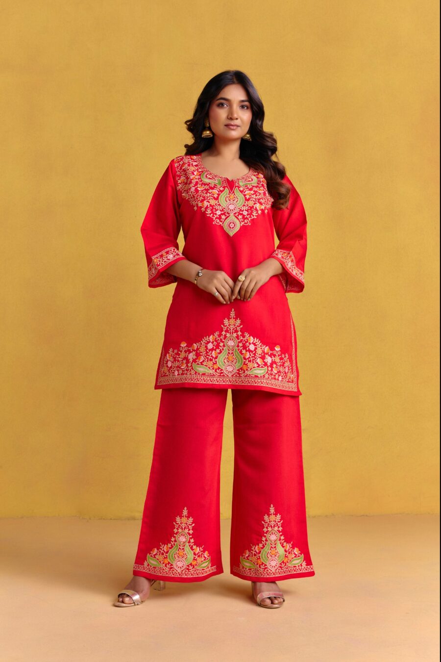 Bright red Kashmiri Embroidered Kurti Set