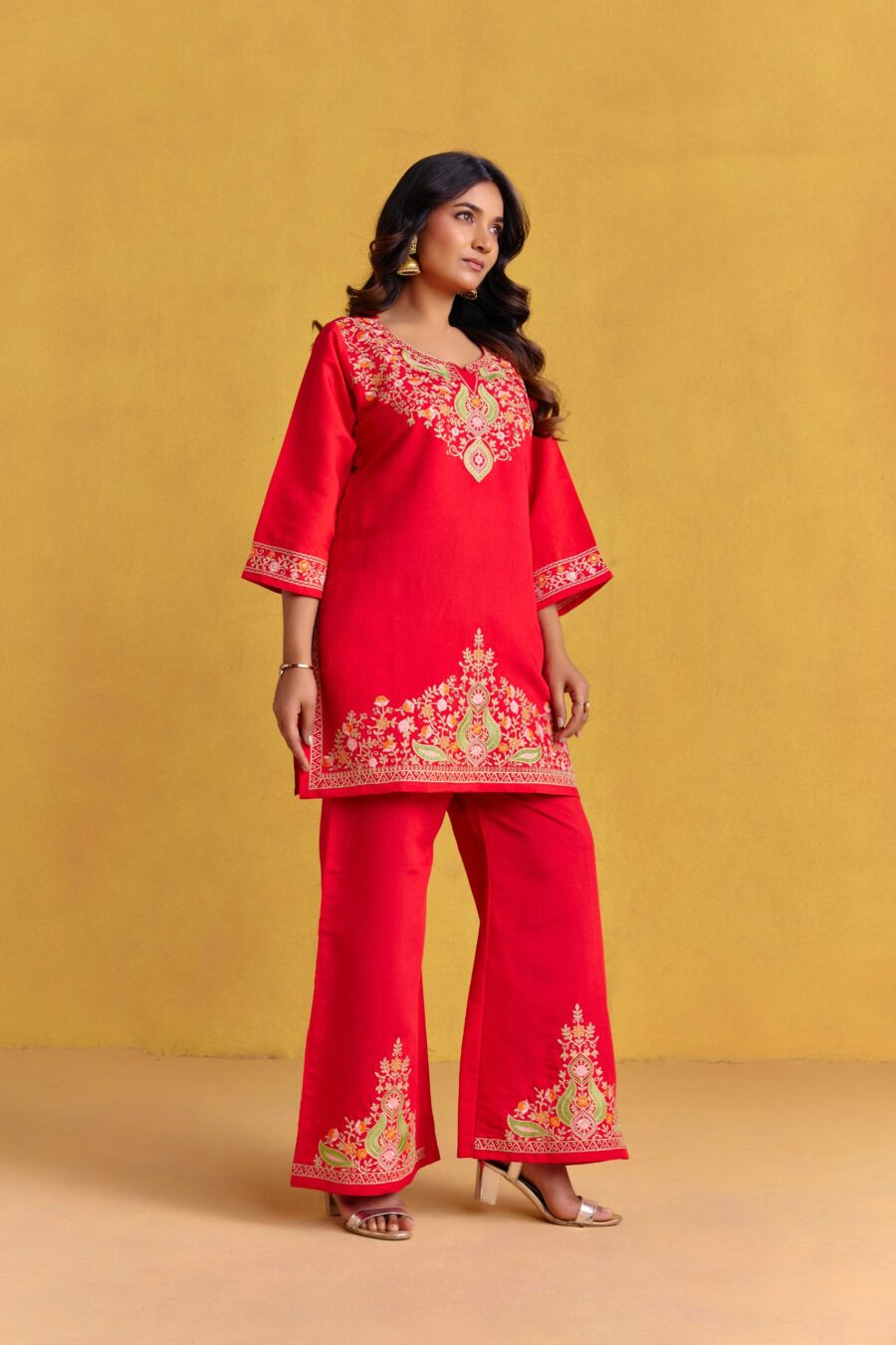 Bright red Kashmiri Embroidered Kurti Set - View 2 | PPAVAKEY Ethnic Wear
