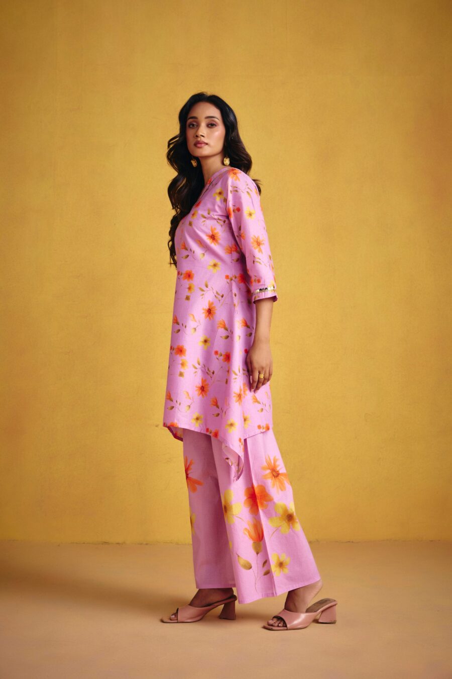 Lavender Floral Kurta Set - View 4 | PPAVAKEY Ethnic Wear