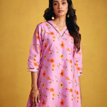 Lavender Floral Kurta Set - View 5 | PPAVAKEY Ethnic Wear