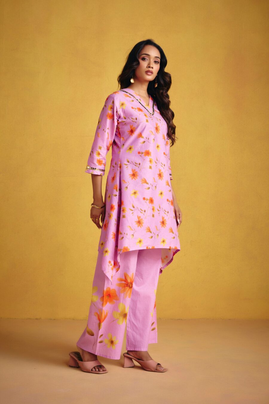 Lavender Floral Kurta Set - View 7 | PPAVAKEY Ethnic Wear