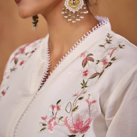 Off White Embroidered Kurti Set with Pockets