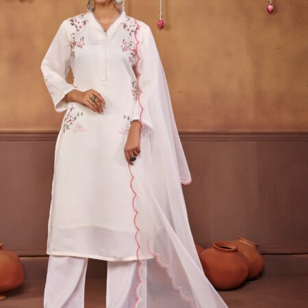Off White Embroidered Kurti Set with Pockets - View 5 | PPAVAKEY Ethnic Wear