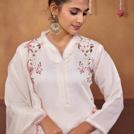 Off White Embroidered Kurti Set with Pockets - View 6 | PPAVAKEY Ethnic Wear