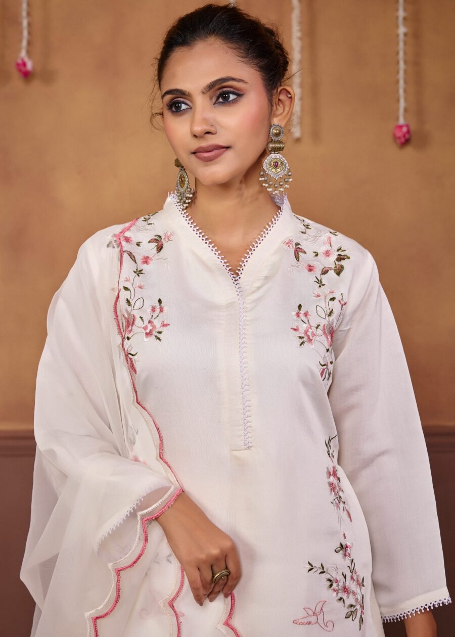 Off White Embroidered Kurti Set with Pockets - View 8 | PPAVAKEY Ethnic Wear