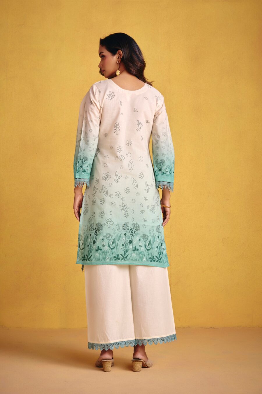 Ombre Sea Green Kurta Set - View 2 | PPAVAKEY Ethnic Wear