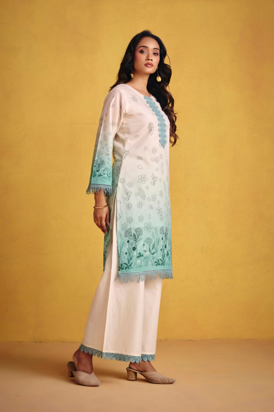Ombre Sea Green Kurta Set - View 4 | PPAVAKEY Ethnic Wear