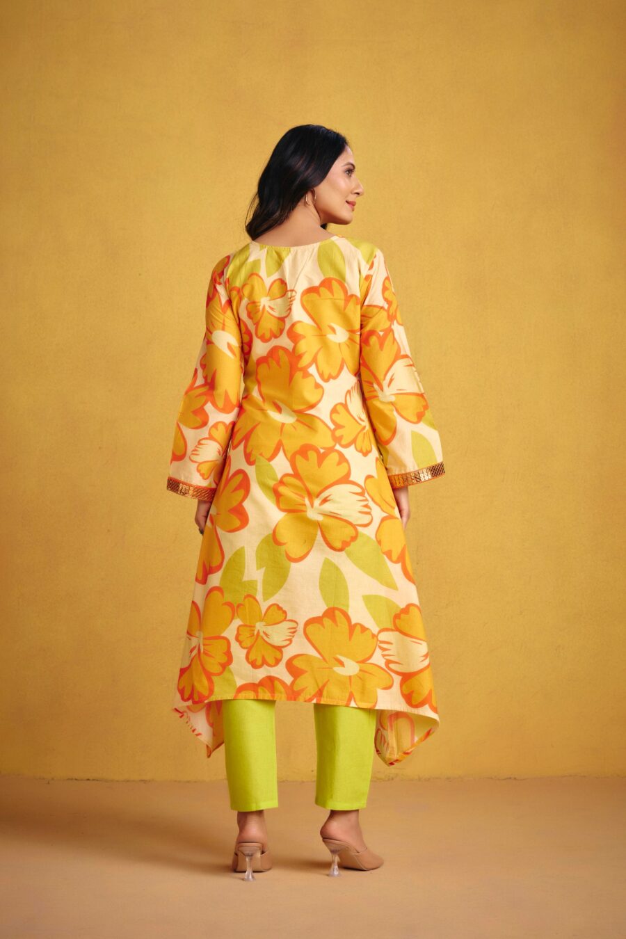 Orange Flower Kurta Set - View 3 | PPAVAKEY Ethnic Wear