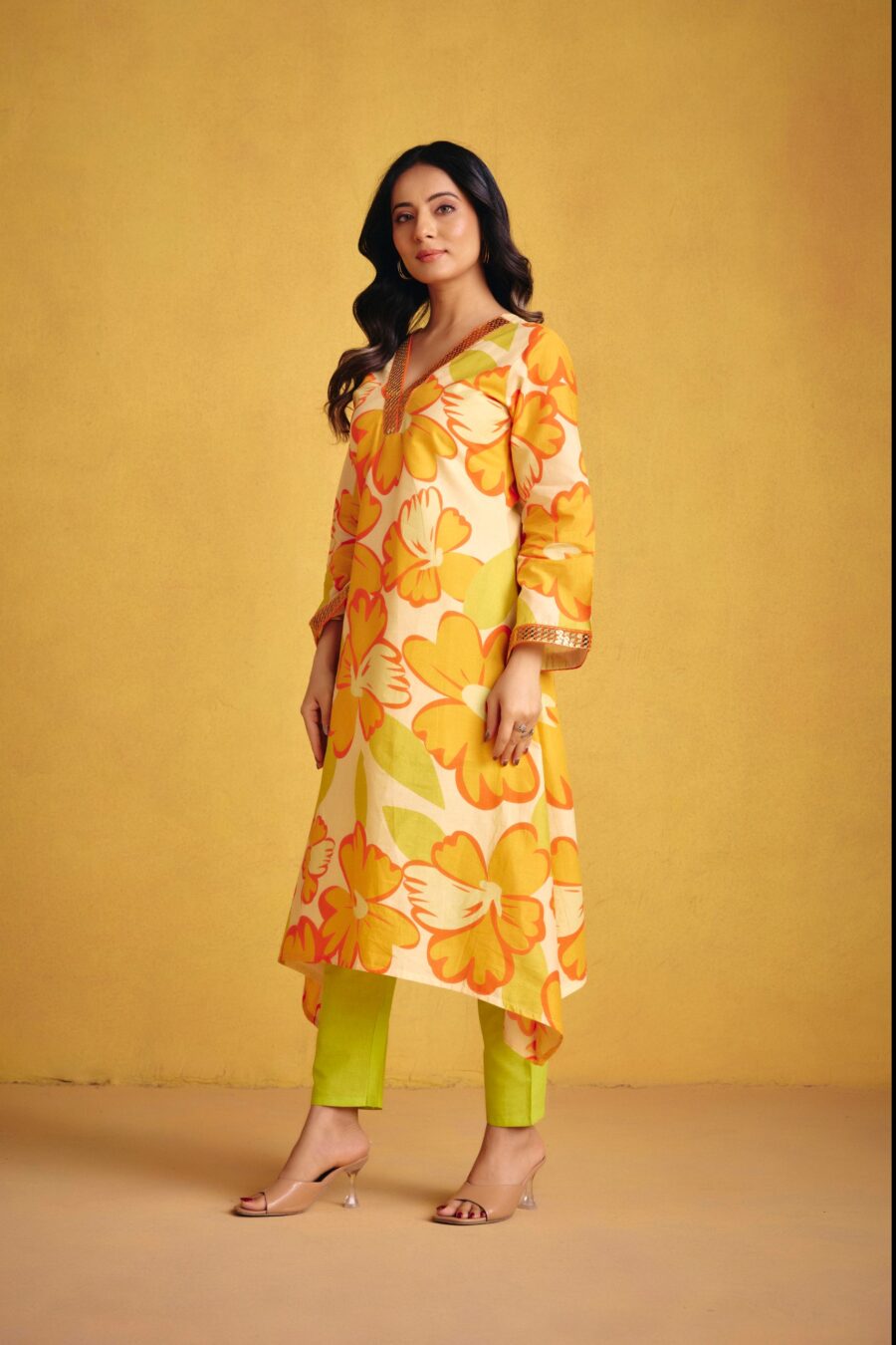 Orange Flower Kurta Set - View 5 | PPAVAKEY Ethnic Wear