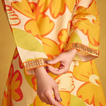 Orange Flower Kurta Set - View 8 | PPAVAKEY Ethnic Wear