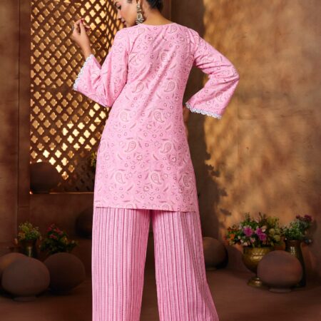 Pink Cotton Geometric Printed Co-ord set - View 5 | PPAVAKEY Ethnic Wear